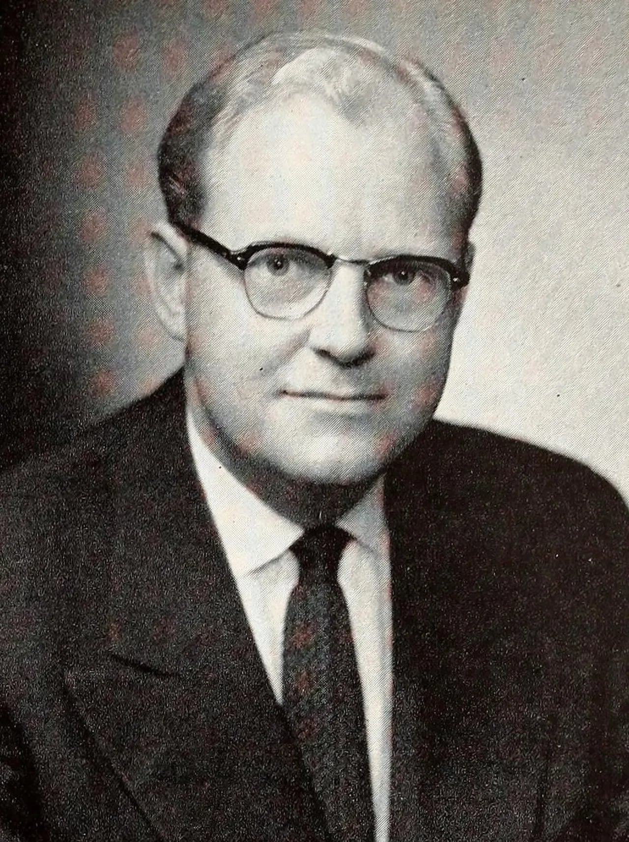 Portrait of Fred Hall (1916–1970) – memorial page