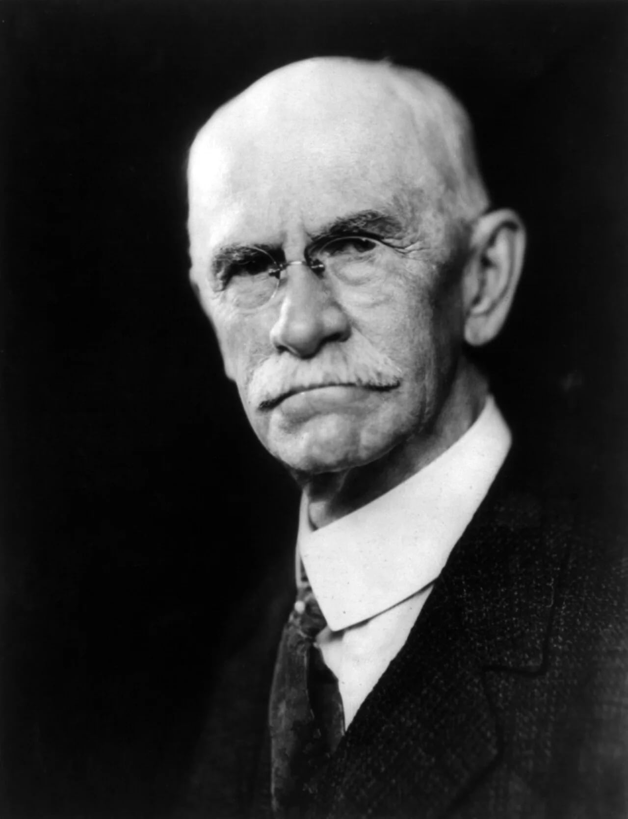 Porträt von Charles Spalding Thomas (1849–1934) – Gedenkseite