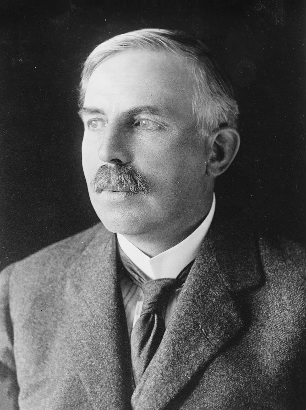 Portrait of Ernest Rutherford (1871–1937) – memorial page