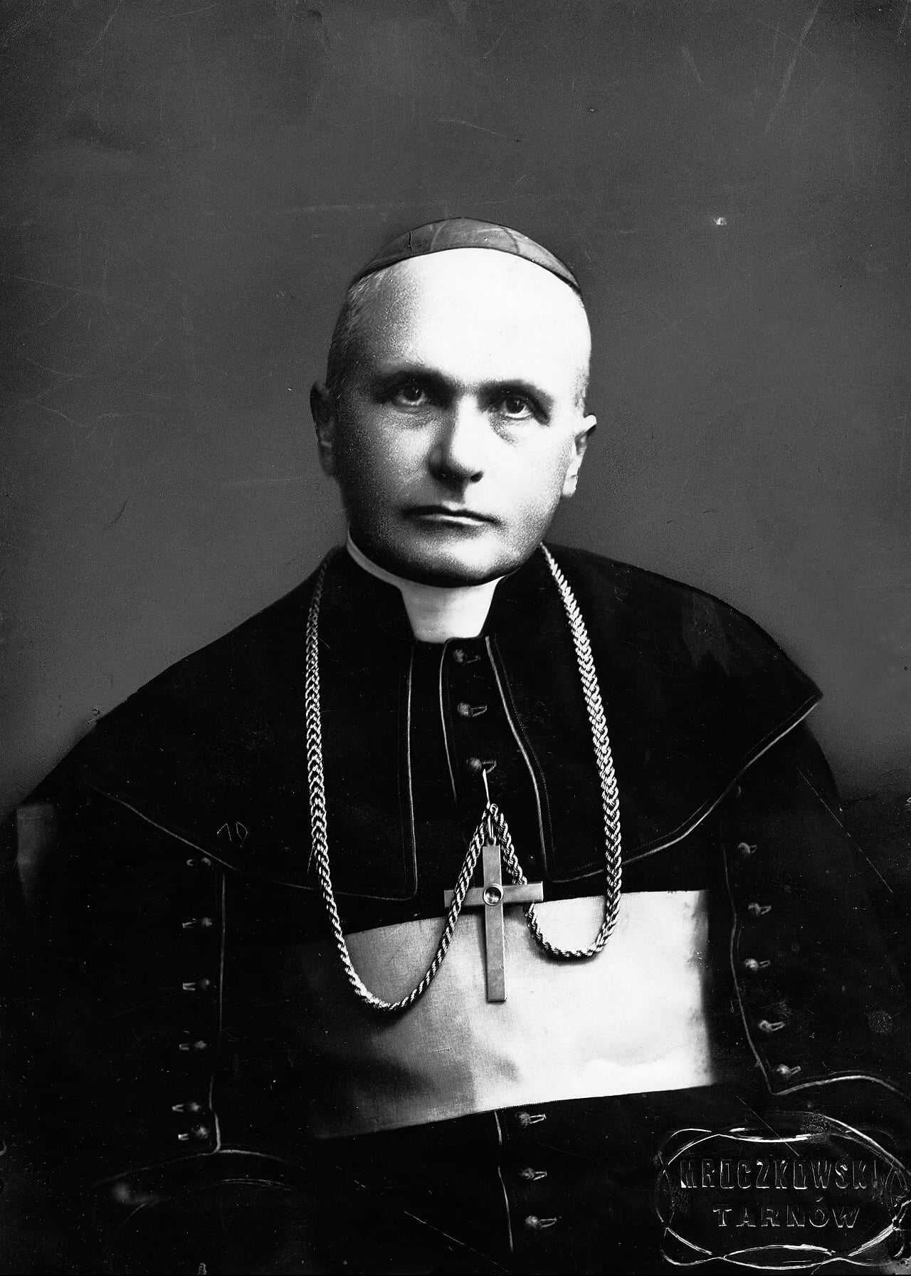 Portrait of Edward Komar (1872–1943) – memorial page