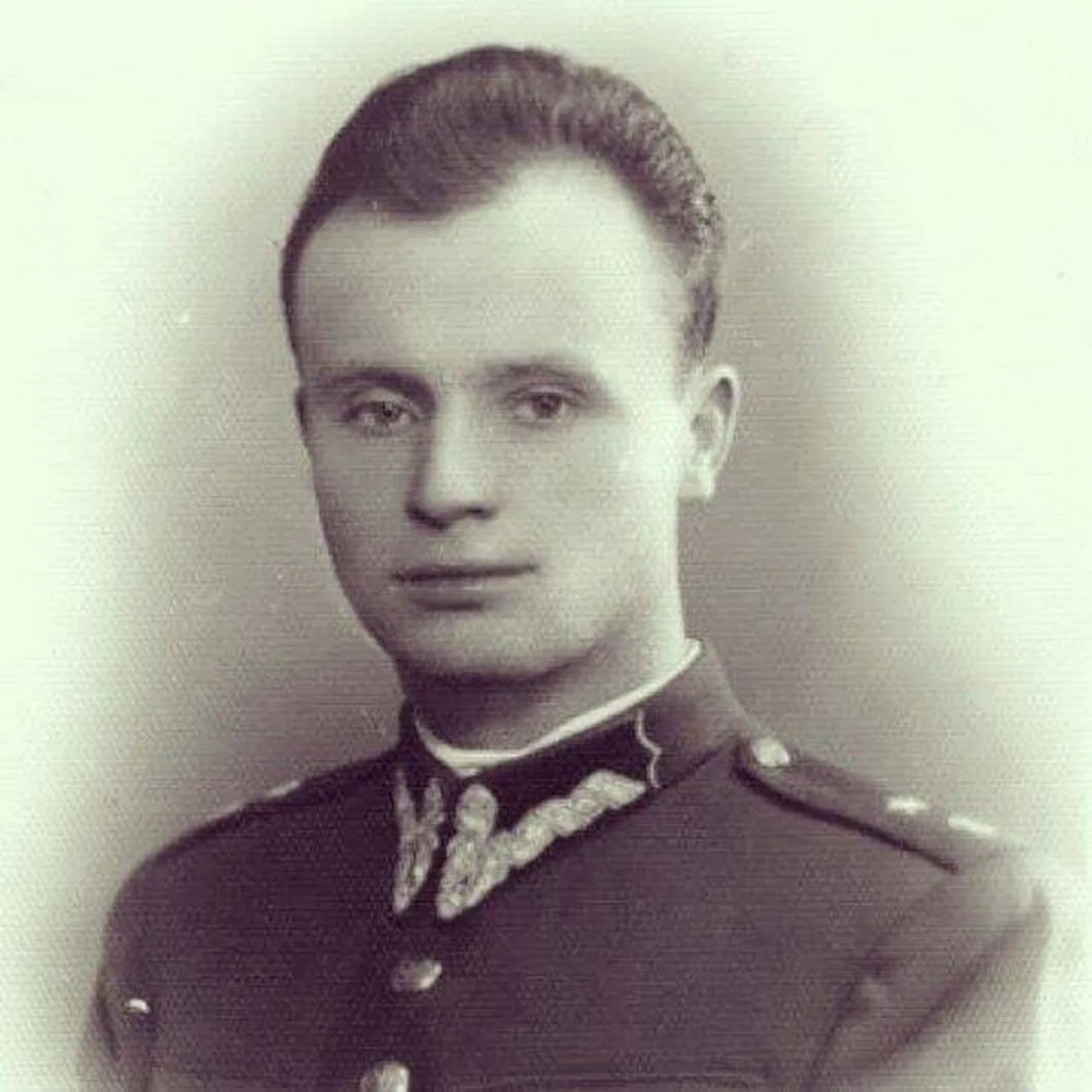 Porträt von Władysław Bruliński (1915–1998) – Gedenkseite