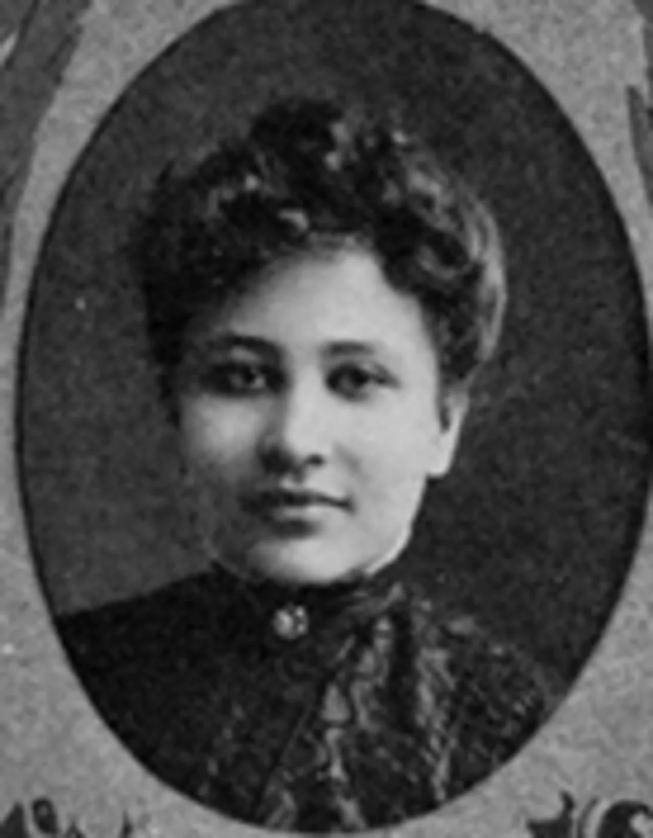 Portrait of Maudelle Brown Bousfield (1885–1971) – memorial page