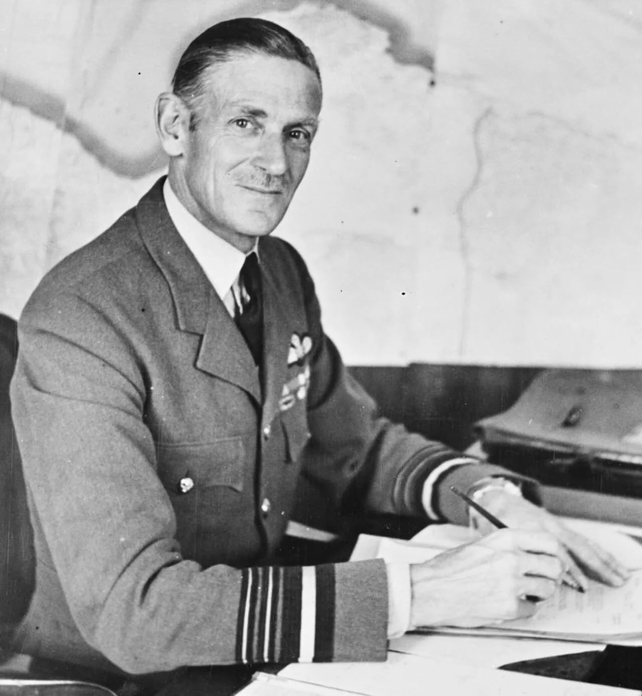 Portrait of Keith Park (1892–1975) – memorial page