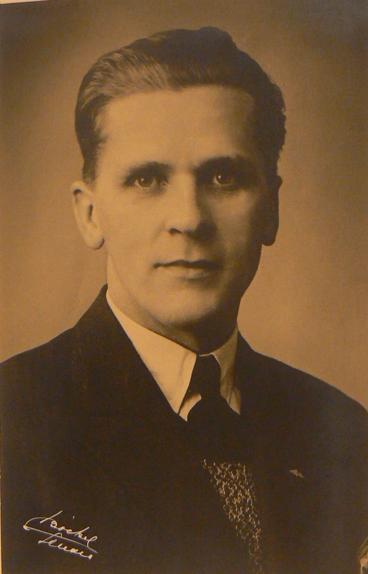 Portrait of Otto Bernskov (1907–1945) – memorial page