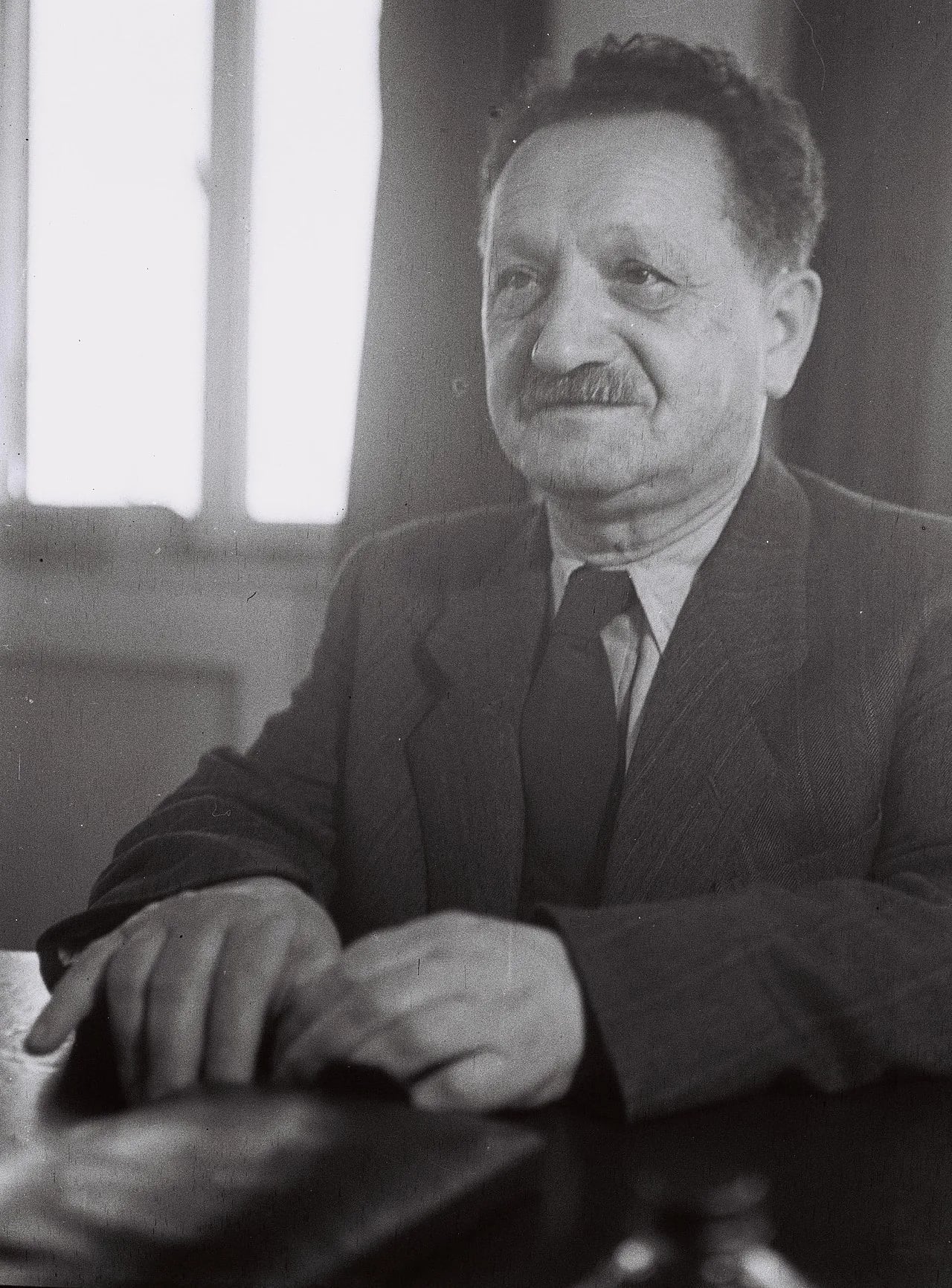 Porträt von Yosef Sprinzak (1885–1959) – Gedenkseite