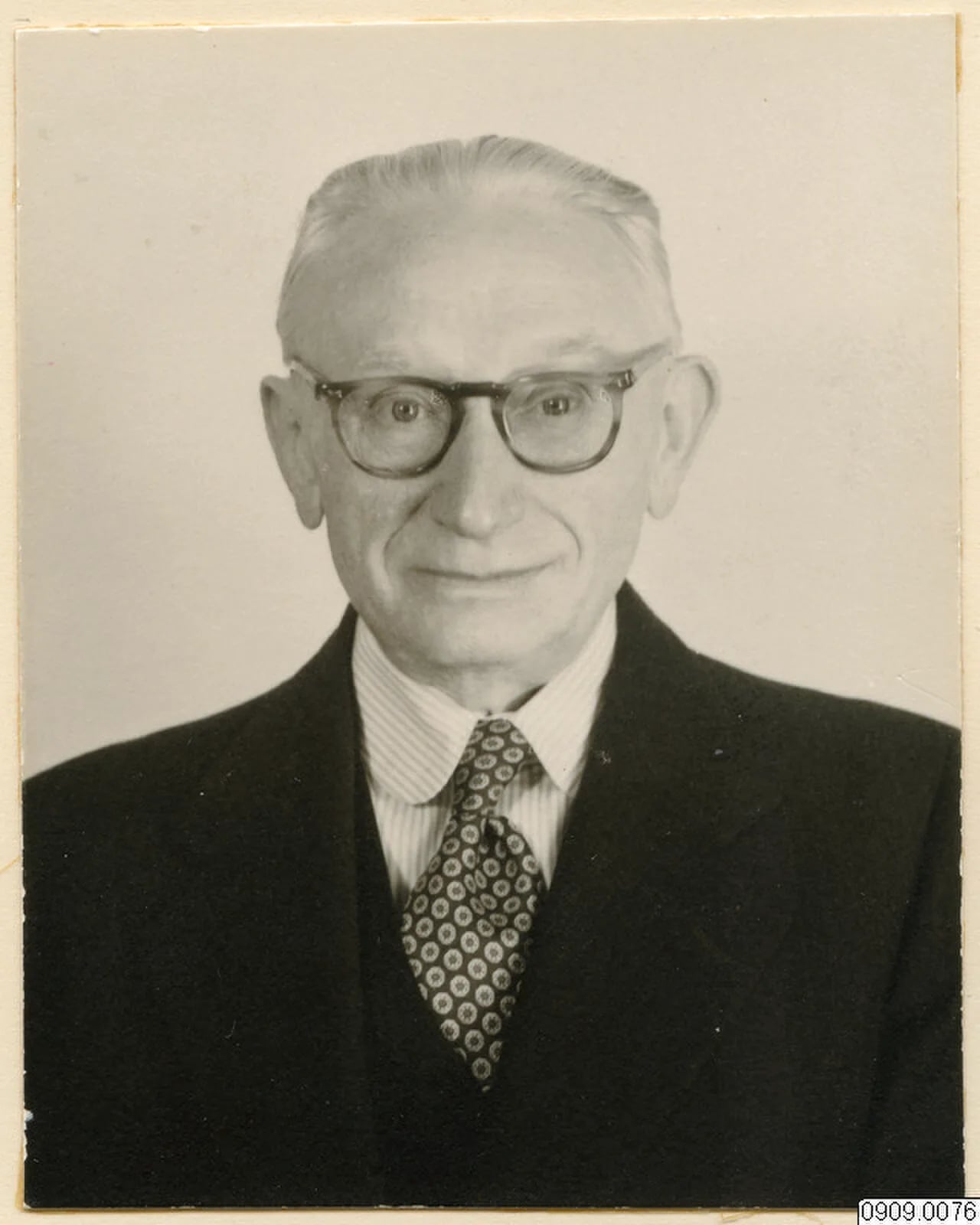 Portrait of Ferdinand Lessing (1882–1961) – memorial page