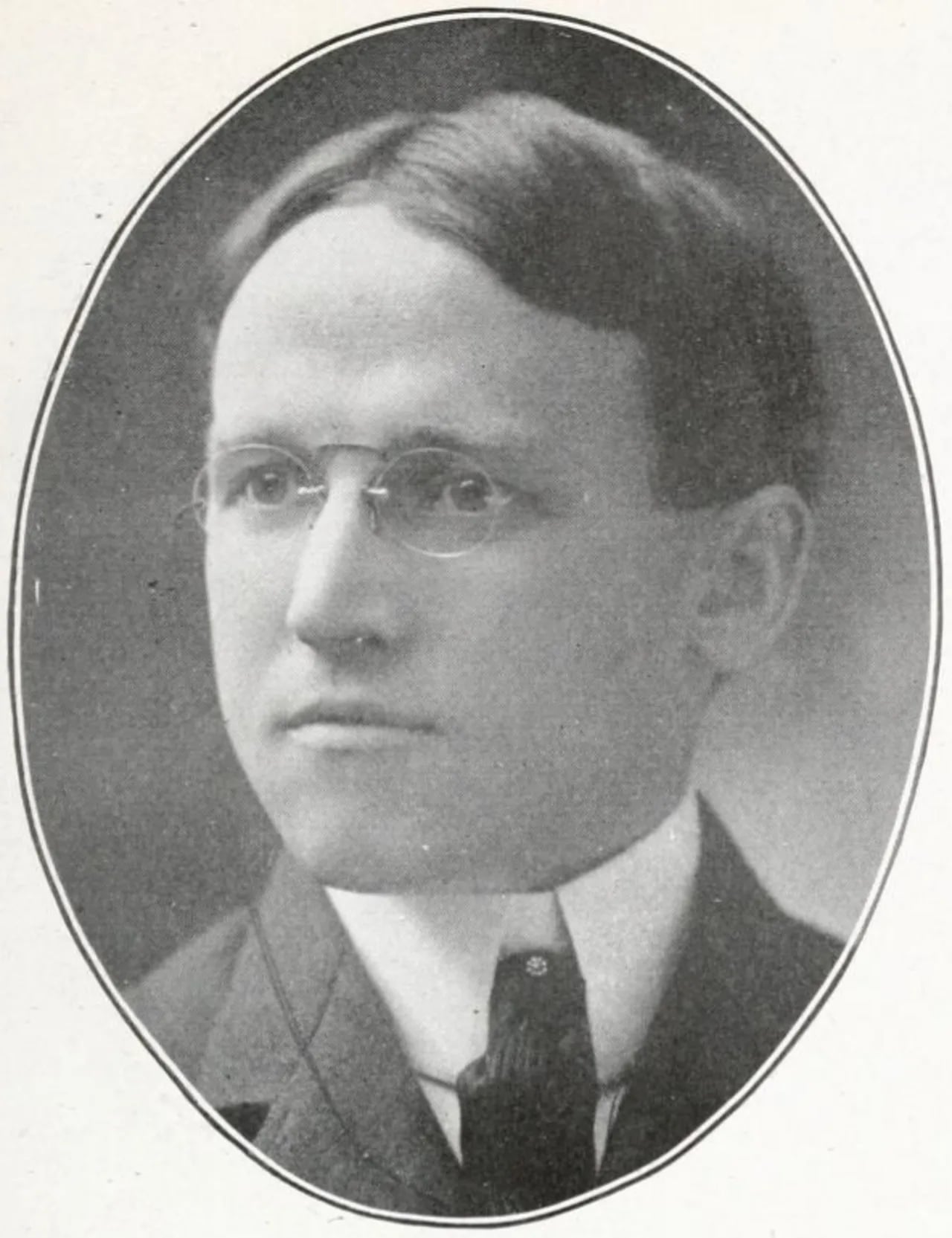 Portrait of John Donald M. MacKay (1871–1923) – memorial page