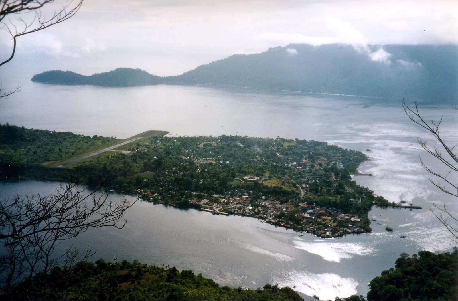 Banda Neira