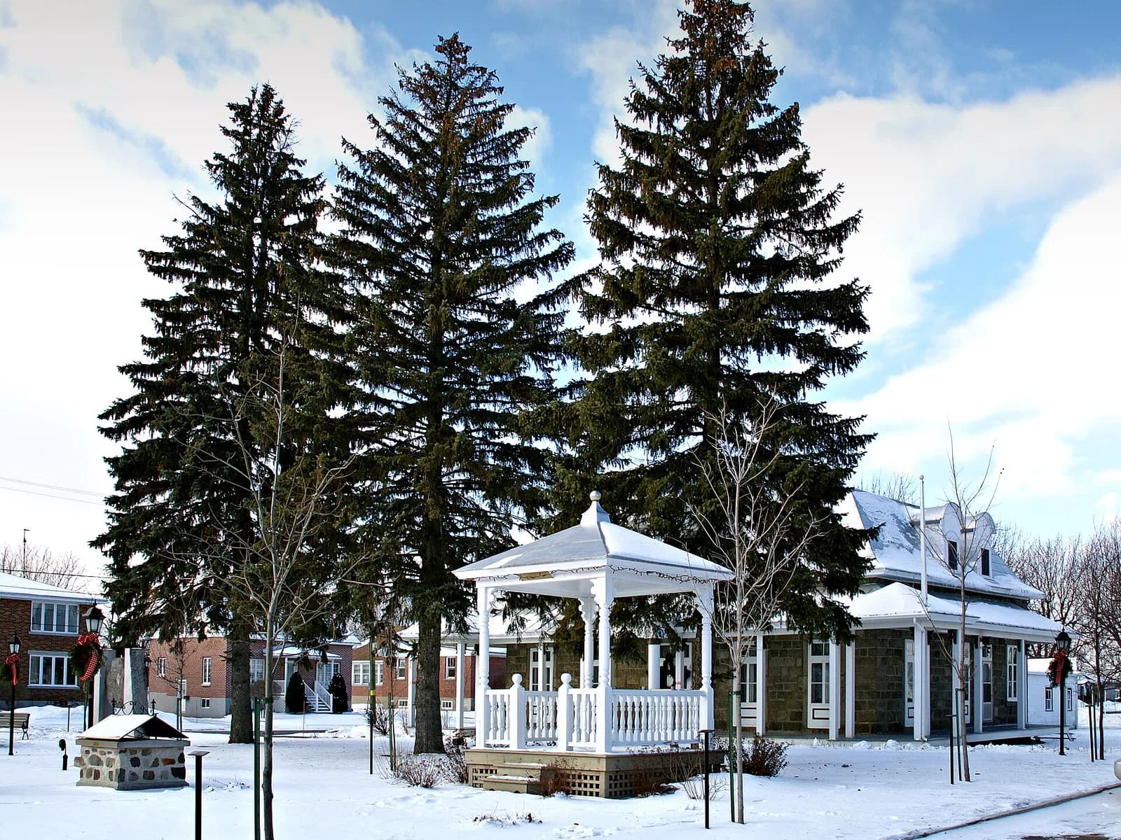 Saint-Damase