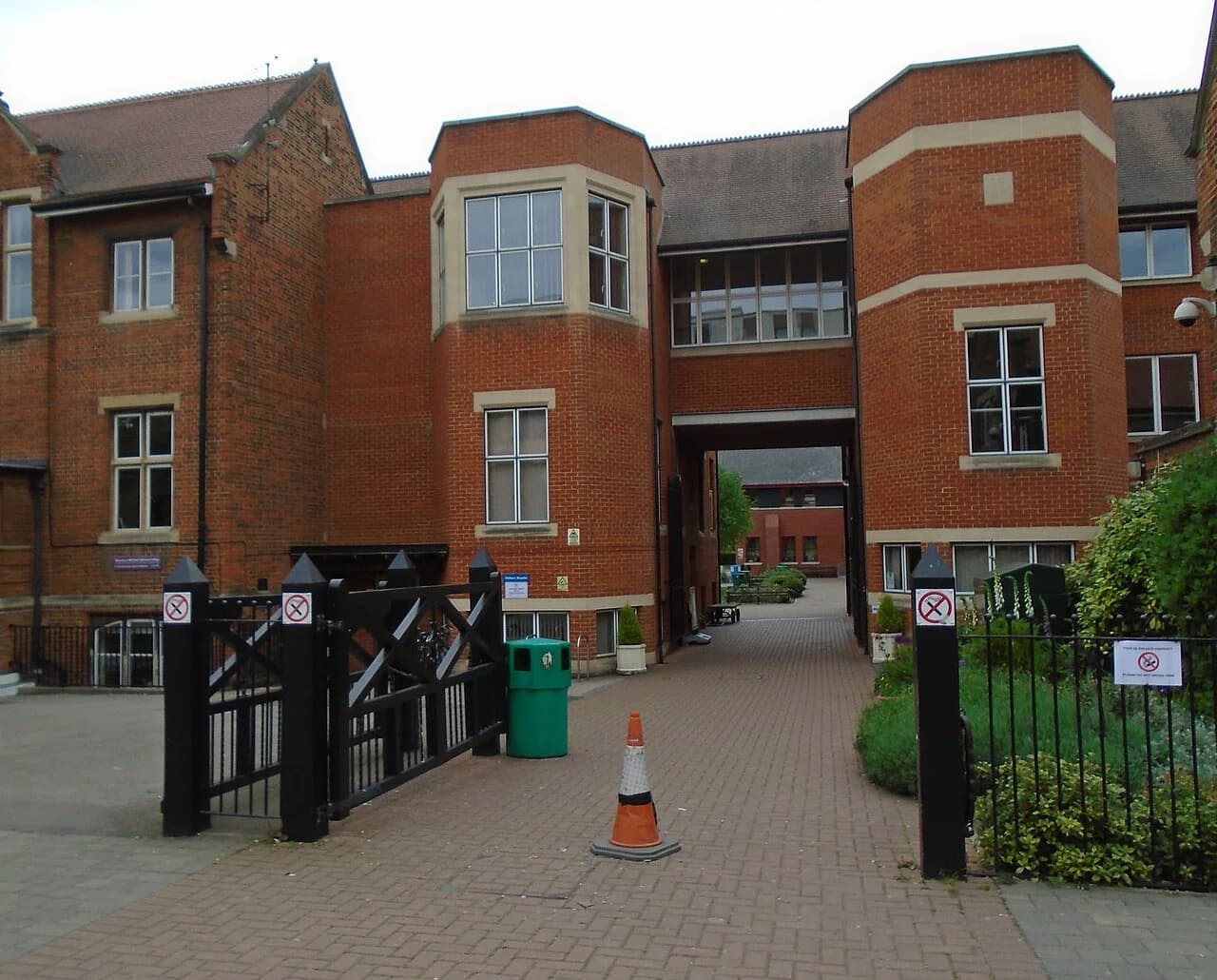 Hills Road Sixth Form College