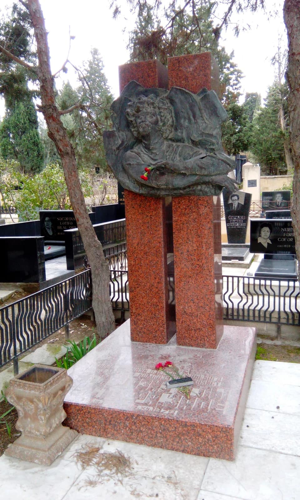 Yasamal cemetery