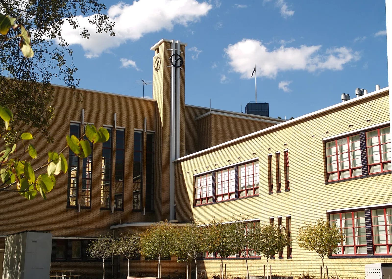 MacRobertson Girls High School