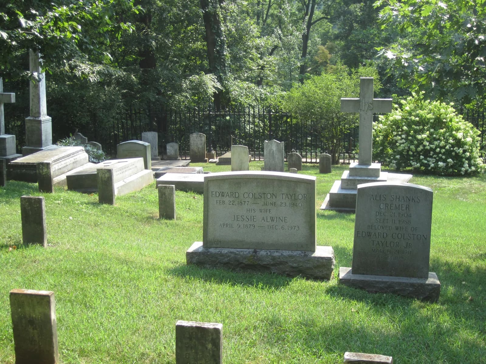 Monticello Graveyard