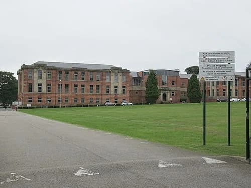 Roundhay School