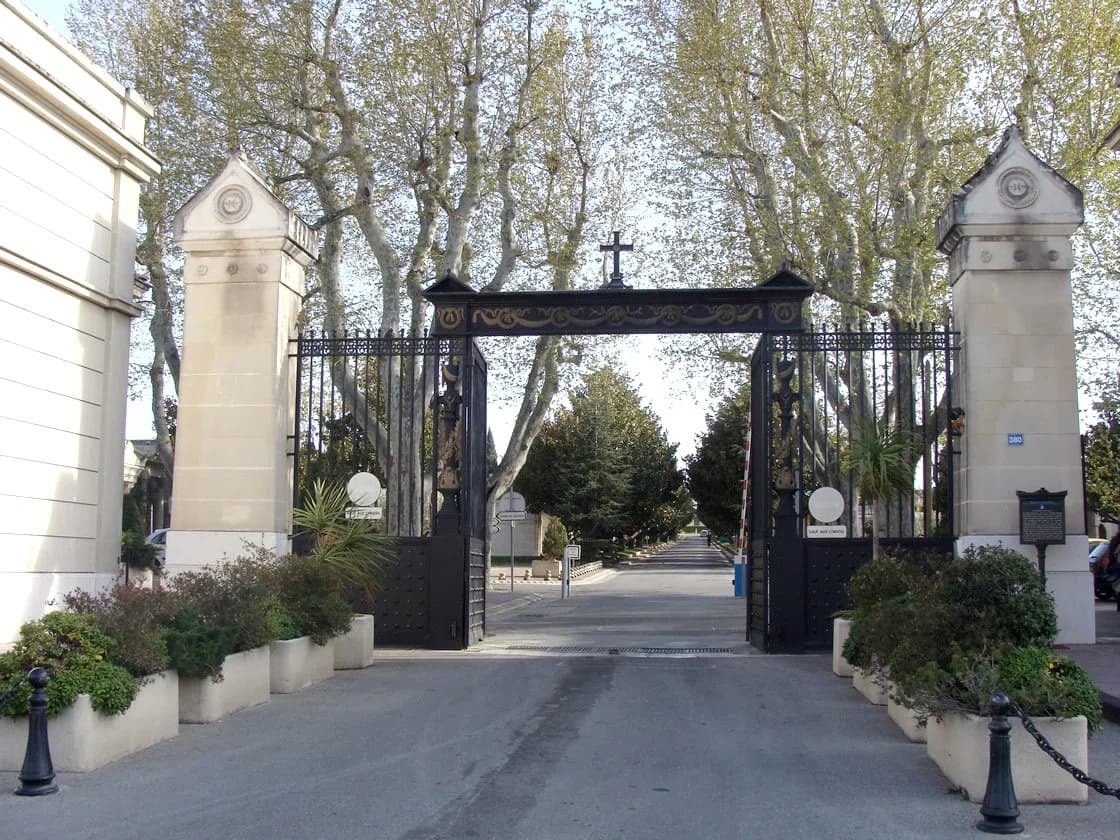 Saint Pierre Cemetery