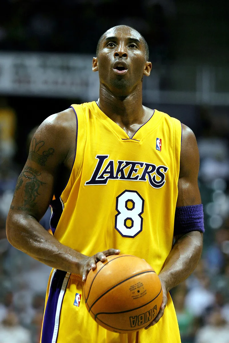 Kobe Bryant im Trikot der Los Angeles Lakers im Jahr 2005