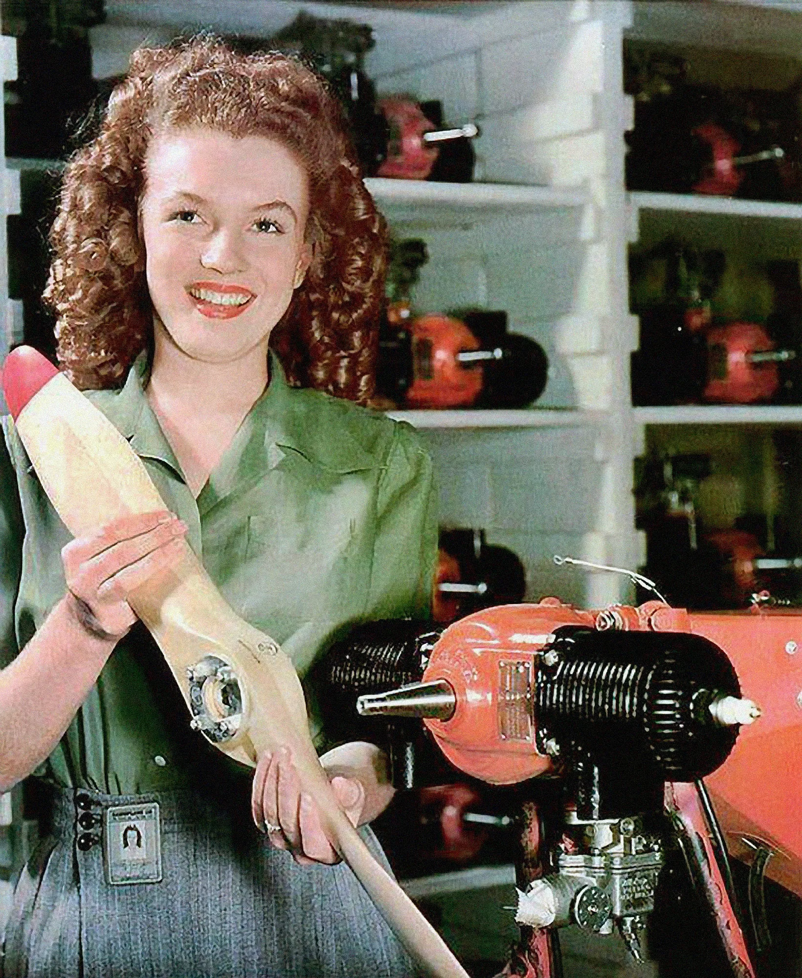 Norma Jeane, die spätere Marilyn Monroe, 1945 in einer Aufnahme für Yank