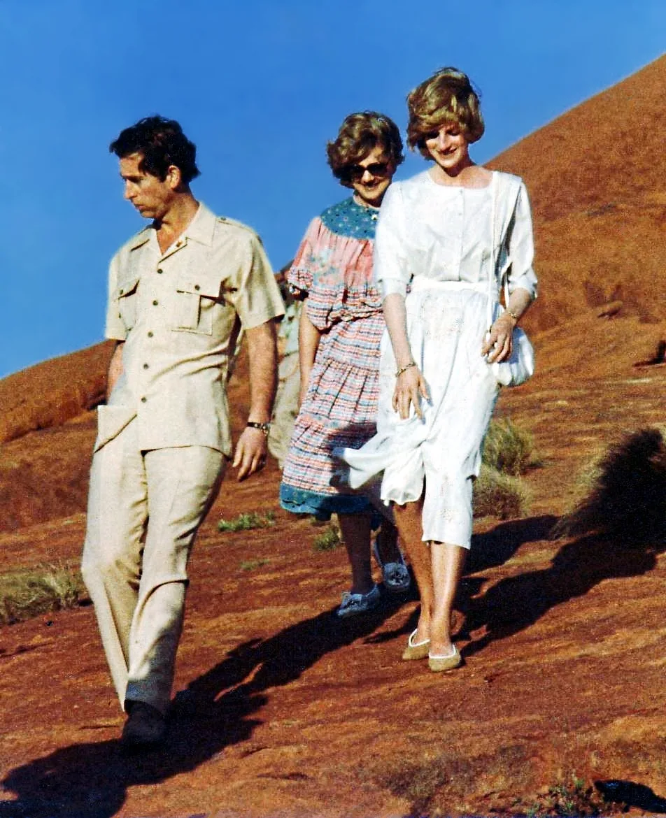 Charles and Diana on their walk at Uluru, March 1983