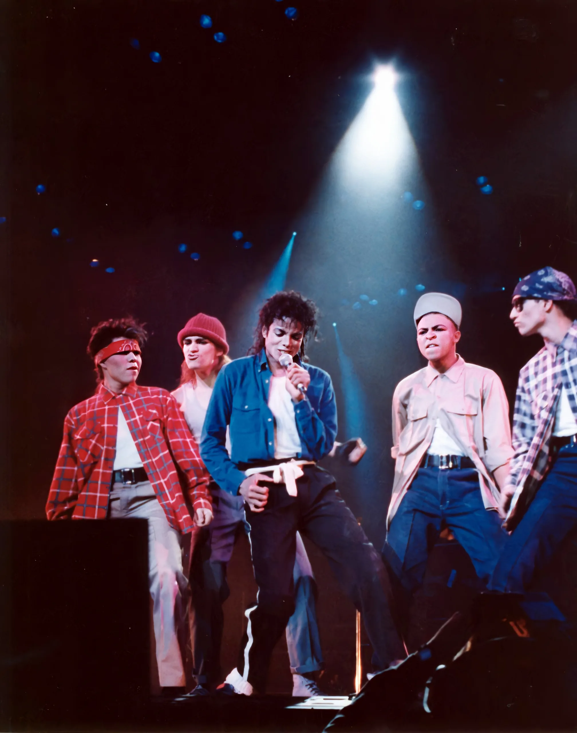 Michael Jackson performing The Way You Make Me Feel in 1988