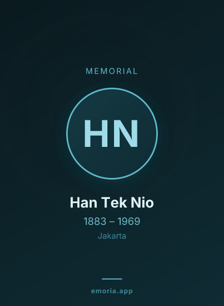 Memorial portrait of Han Tek Nio