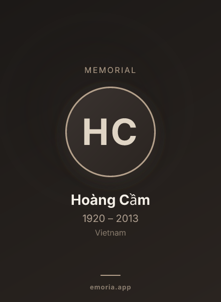 Memorial portrait of Hoàng Cầm