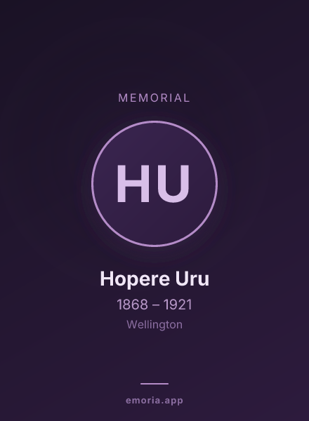 Memorial portrait of Hopere Uru