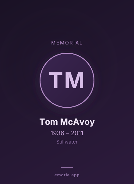 Memorial portrait of Tom McAvoy