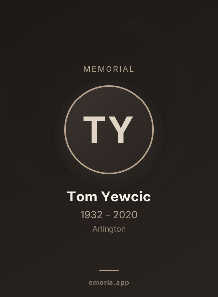 Memorial portrait of Tom Yewcic